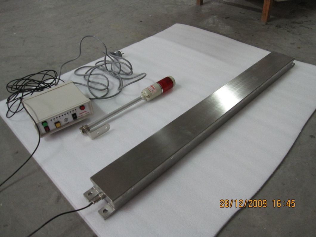 Long Strip Metal Detector for Composite Material