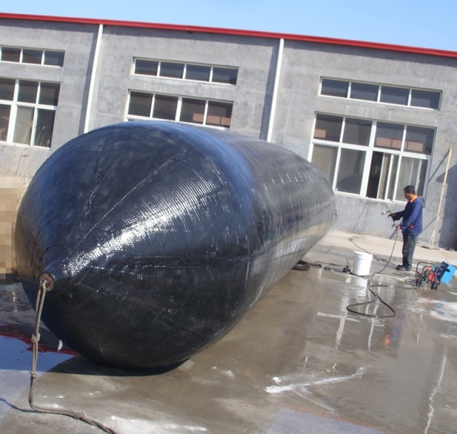 Shipyard Use Marine Rubber Airbags for Vessel Launching