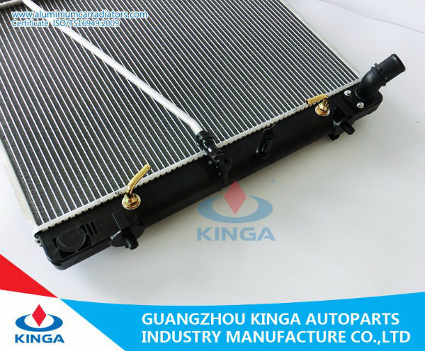 Aluminum Automotive Radiators for Toyota Hiace'05 at