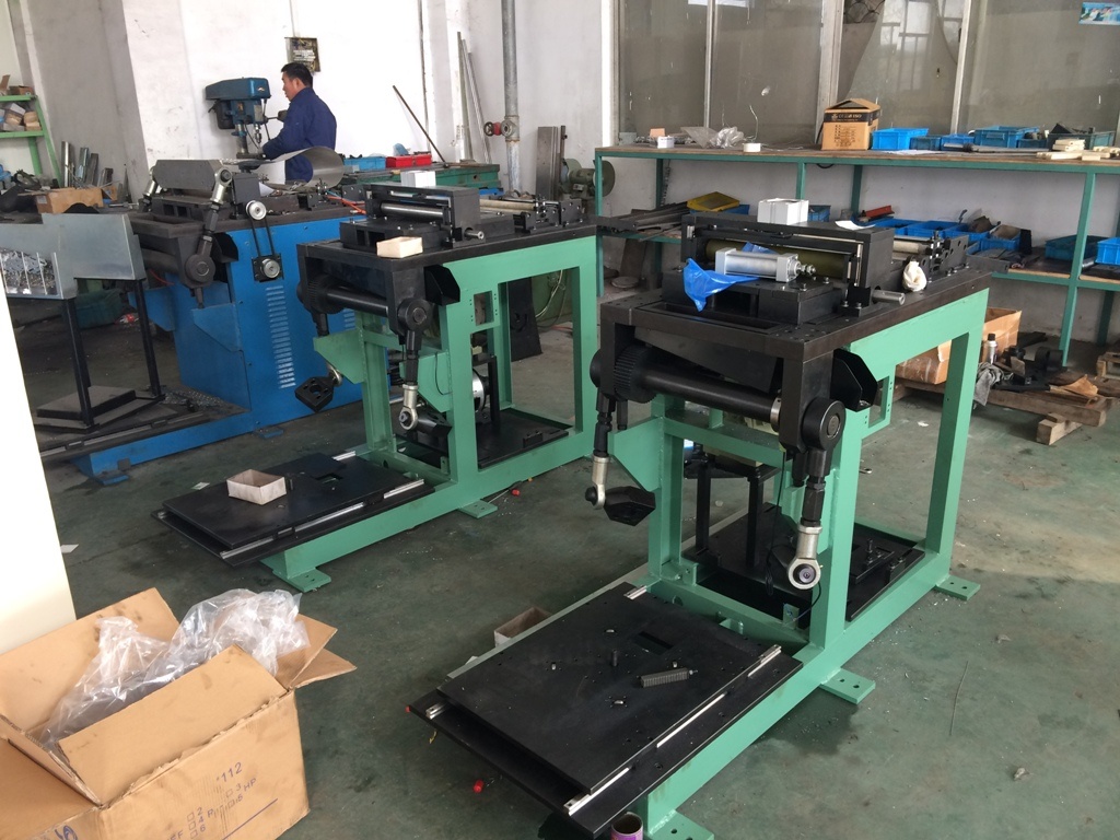 High Speed Mini Type Fin Punching Machine