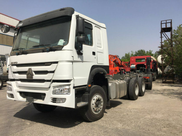 Sinotruk 6X4 371HP Heavy Duty HOWO Tractor Truck