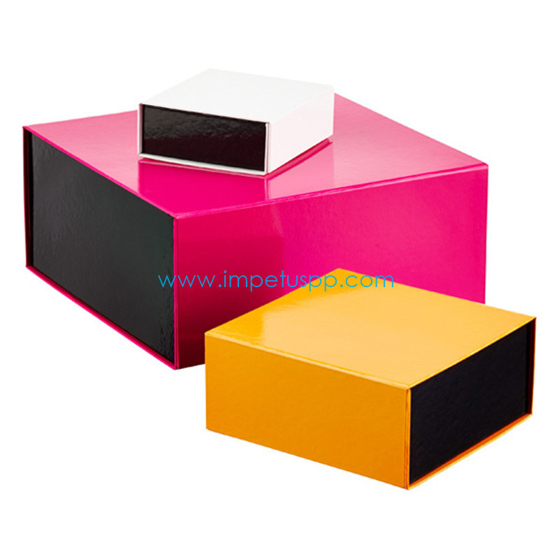 Flat Folding Magnetic Closure Gift Box, Folding Box for Garment and Cosmetic Box