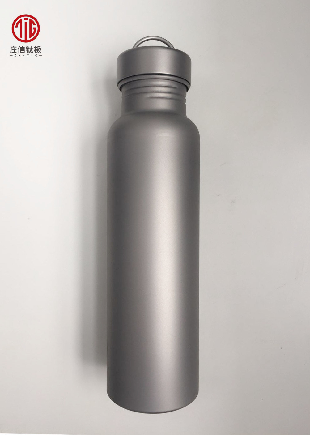 800ml Ultralight Pure Titanium Outdoor Hiking Picnicking Sport Water Bottle