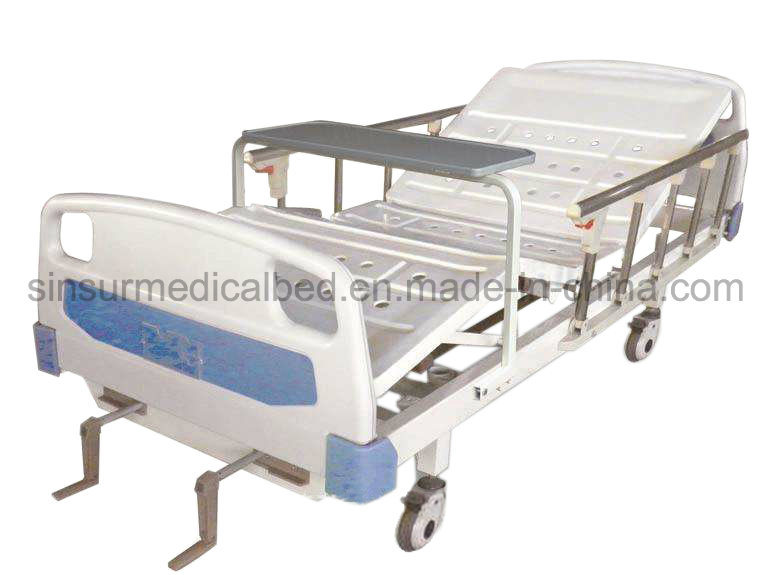 China Factory Medical Furniture Aluminum-Alloy Guardrail Manual Double-Shake Hospital Beds