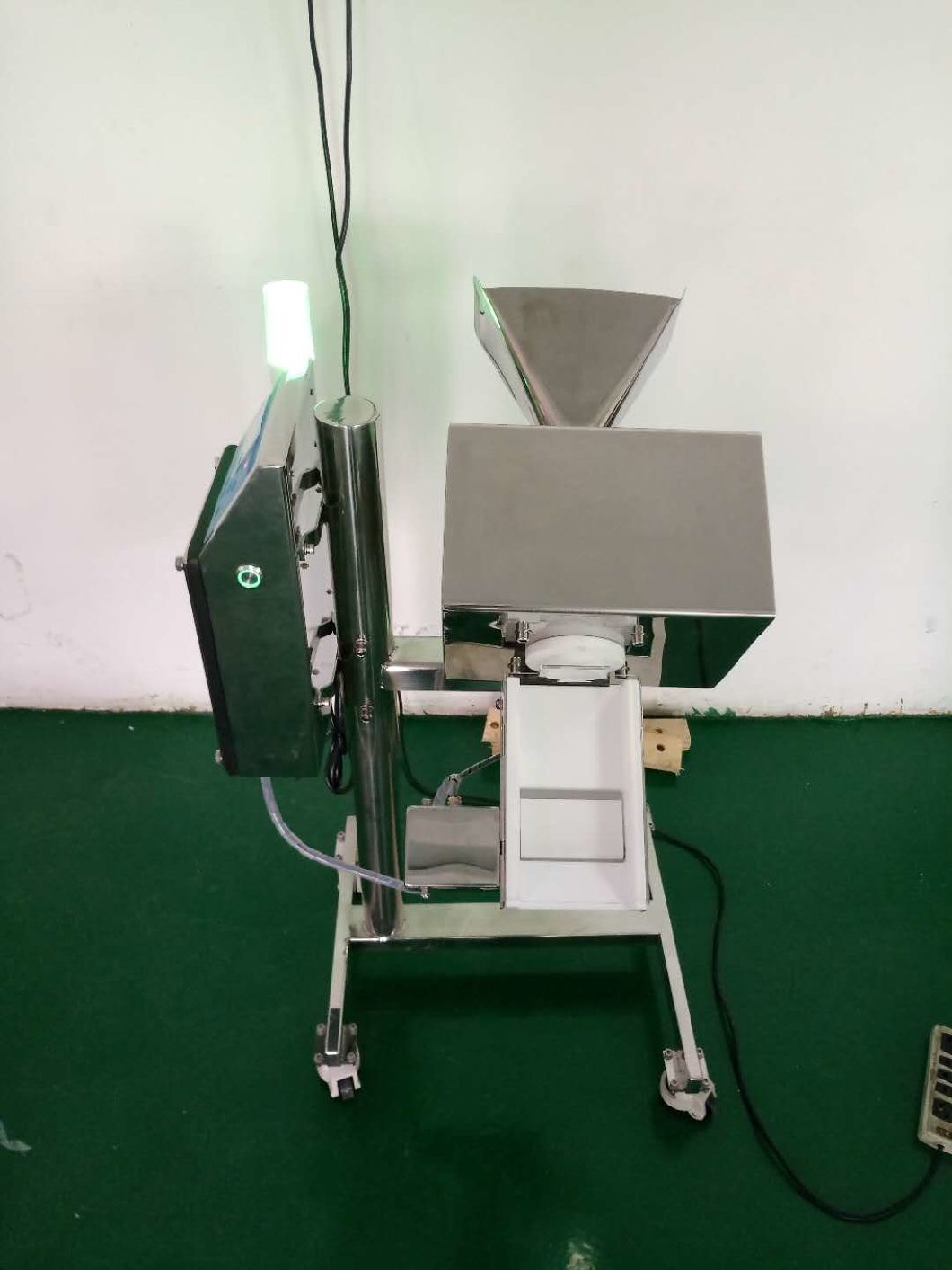 Capsule/Tablet Metal Detector/Separator for Pharmaceutical Industry