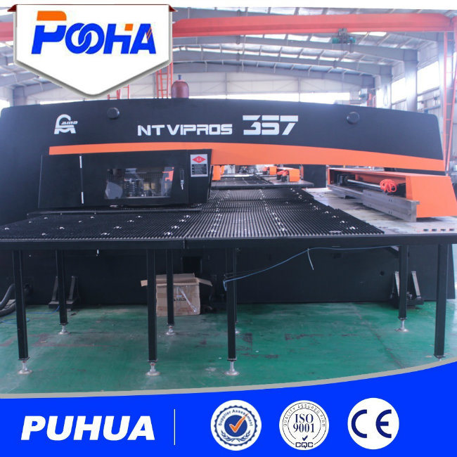 Sheet Metal Hole Hydraulic CNC Turret Punching Machine