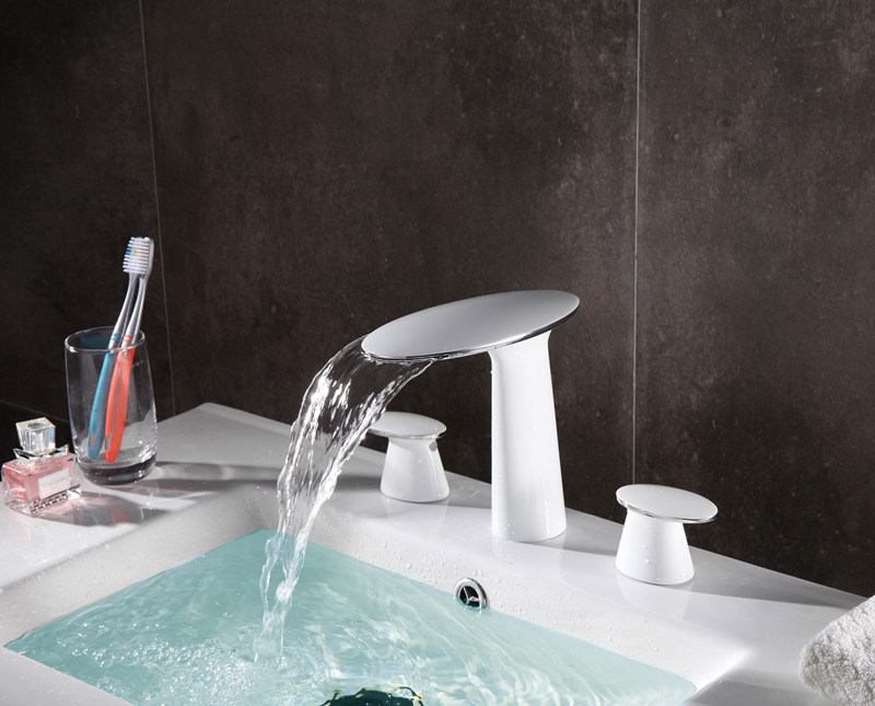 China Factory Made Popular Sanitary Ware Basin Faucet