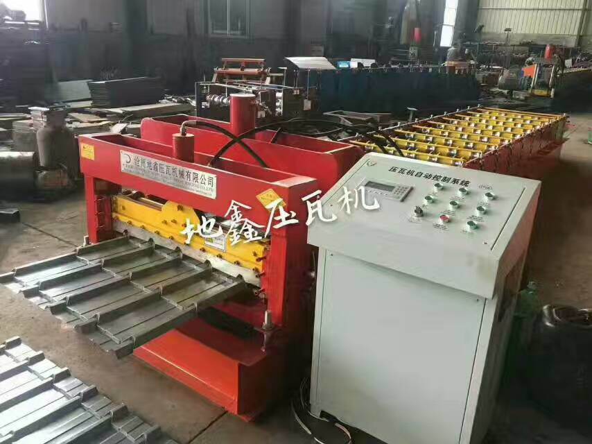 Dx Glazed Color Roof Tile Forming Machine