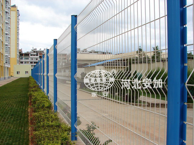 Metal Security Welded Wire Mesh Fence Airport Fence