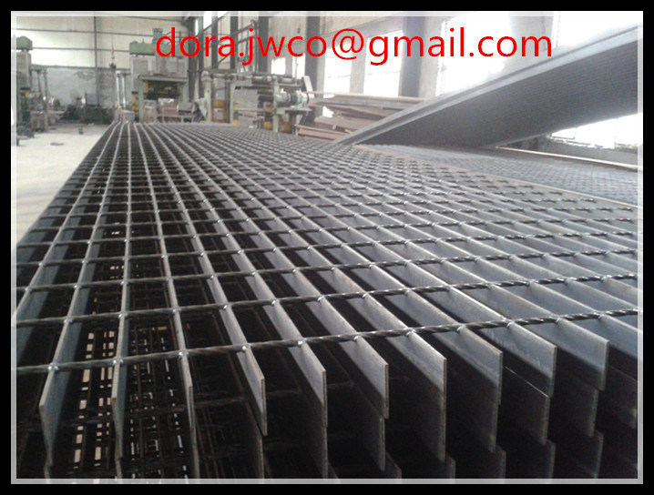 China Hebei Province Anping Professional Grating Manufacturer Galvanized Falt Bar Gratings