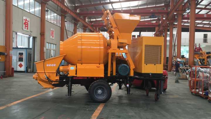 Competitive Price Stable Quality Concrete Pump with 450L Barrel Mixer