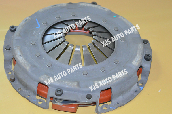 DFAC Captain Cummins Clutch Cover 493827 5et764