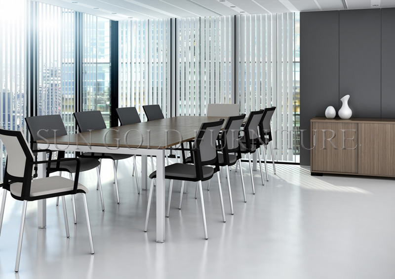 Office Furniture New Design Medium Size Wooden Conference Table (SZ-MTT090)