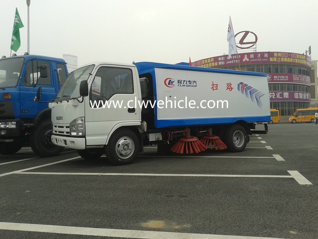 4*2 120HP 5m3 Road Sweeper Truck for Sanitation