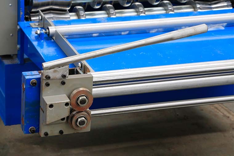 Yx36.5-780 Corrugated Roof Panel Roll Forming Machine