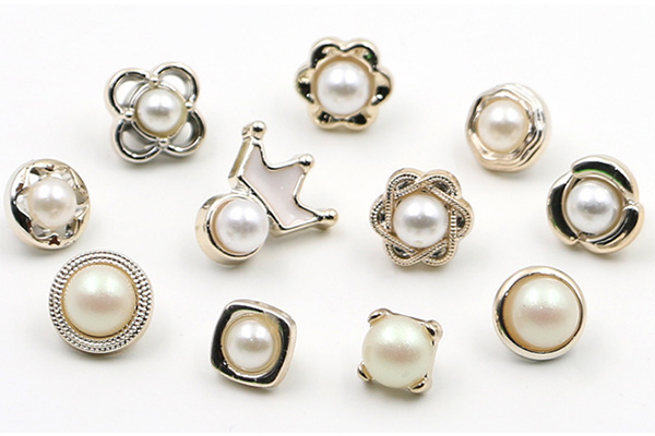 High Quality Plastic Pearl Button for The Women's Shirts