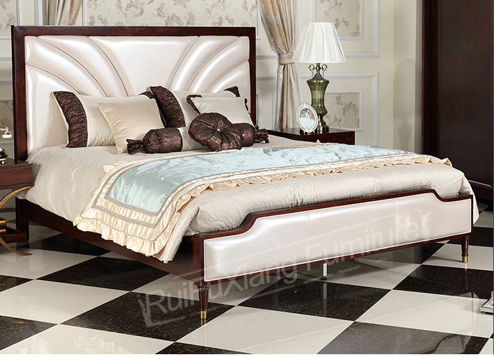 High End Leather Bed (B360)