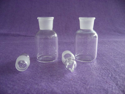 High Quality Customized Clear Quartz Reagent Bottle with Lid