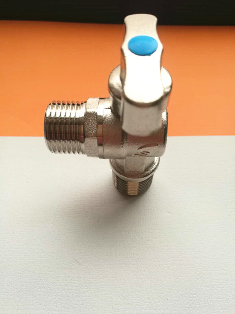 Heating Water Valve Brass Ball Angle Valve