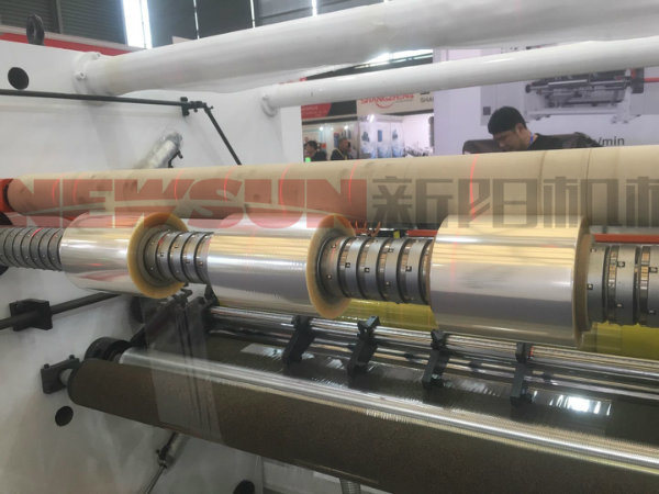 PLC Controlled Automatic Roll Material Slitting and Rewinding Machine (FHQJ SERIES)