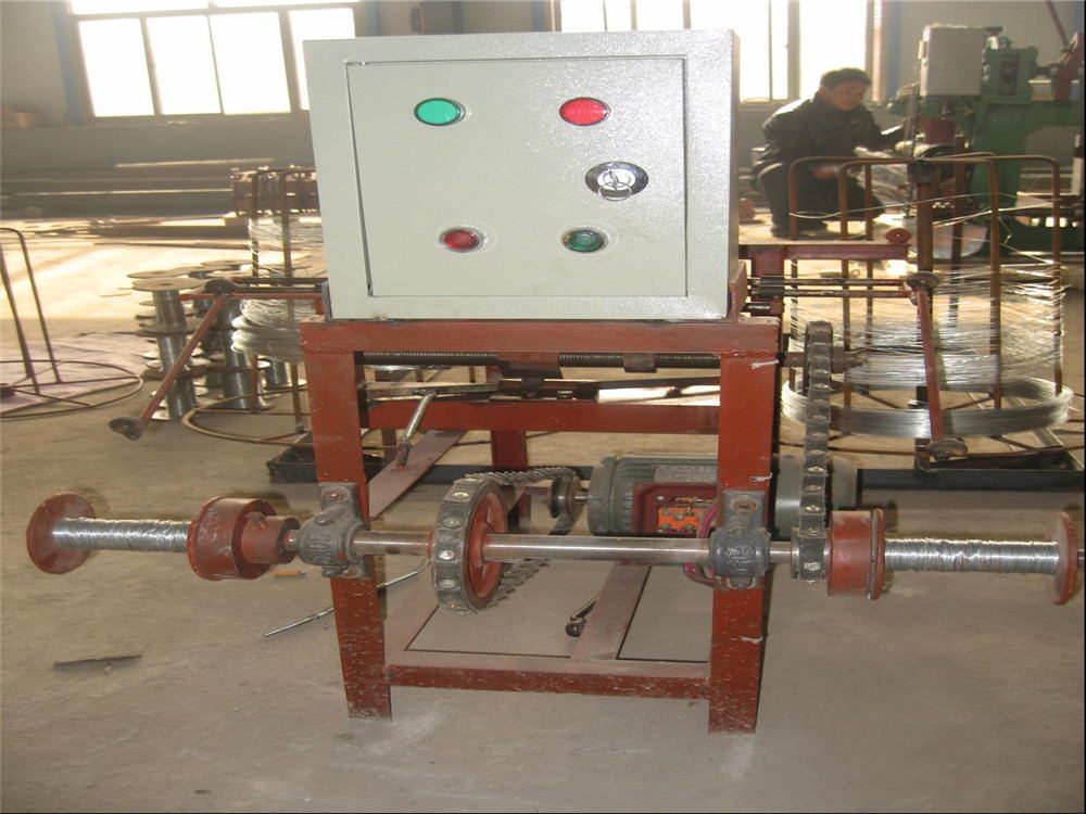 Factory Price Straight Reverse Hexagonal Wire Mesh Netting Machine