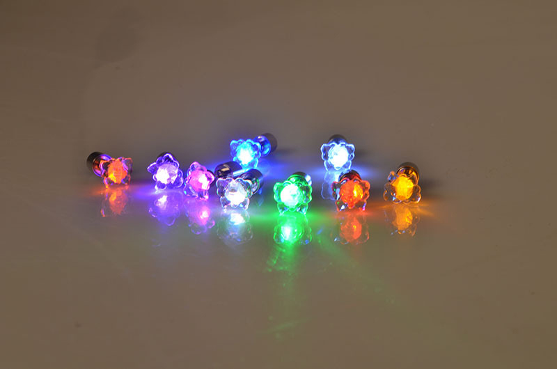 Fashion LED Light up Bright Luminous Crystal Stainless Steel Ear Stud Earring for Women Men Valentine's Gifts
