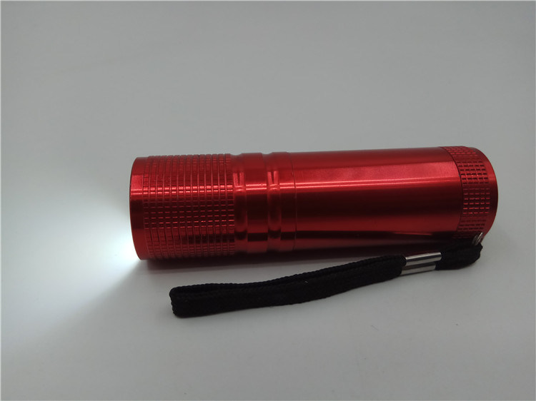 90cm Mini Cbo Power Source LED Flashlight Made in Ningbo