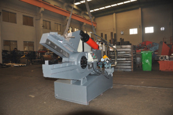 CCD-63 Catalytic Muffler Cutting Machine Decanner