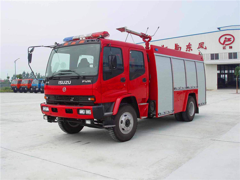 Euro IV 5000L Isuzu Rescue Fire Fighting Truck