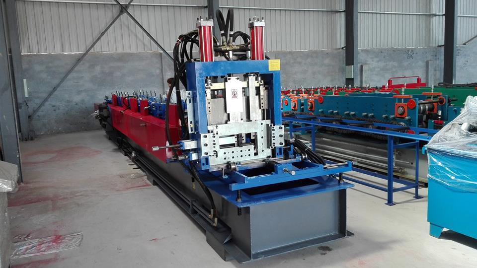 Hydraulic Cutting Steel Profile Channel Shape Metal C Purlin Roll Forming Machine