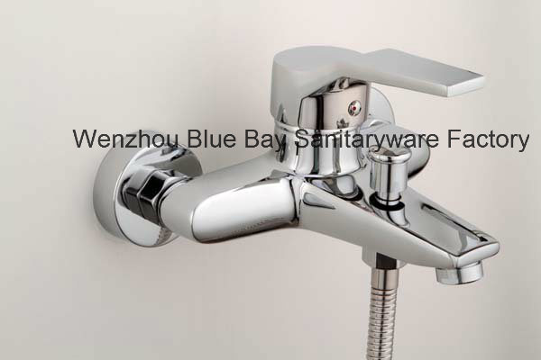 Modern Cheap Sanitary Ware Single Handle Wall Mounted Bathtub Mixer