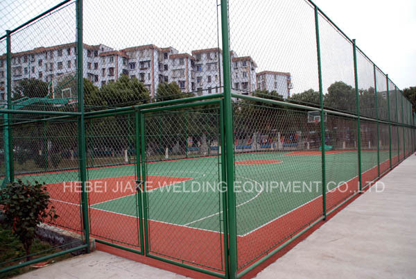 Diamond Shape Mesh Chain Link Fence Making Machine