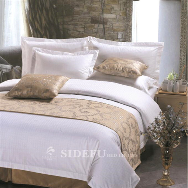 China Famous Hotel Supplier OEM Satin Bed Sheet Bedding Set