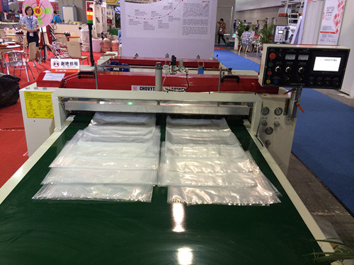 Flying Knife Bottom Sealing Bag Making Machine