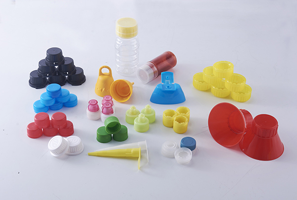 Plastic Injection Cap and Handle Mould