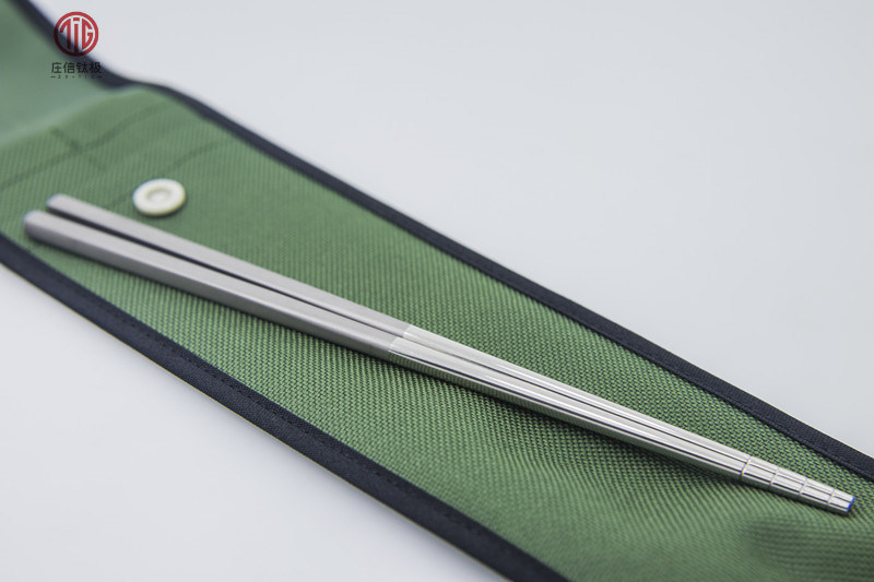 Chinese Custom Portable Metal Titanium Chopsticks Gift Set