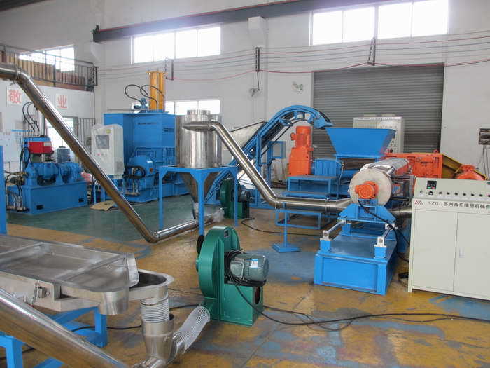 Made in Shanghai Waste Plastic Reprocessing Machine Waste Cable Skin Recycling Machine