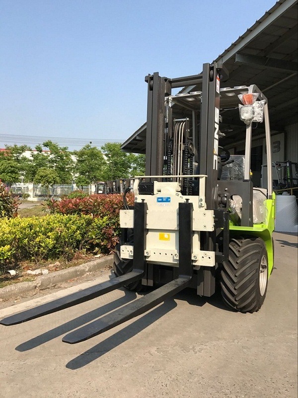 Snsc 1.8 Ton Diesel Forklift with Rotating Clamp