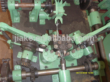 Single or Double Twisted Barbed Iron Wire Machine (three types)