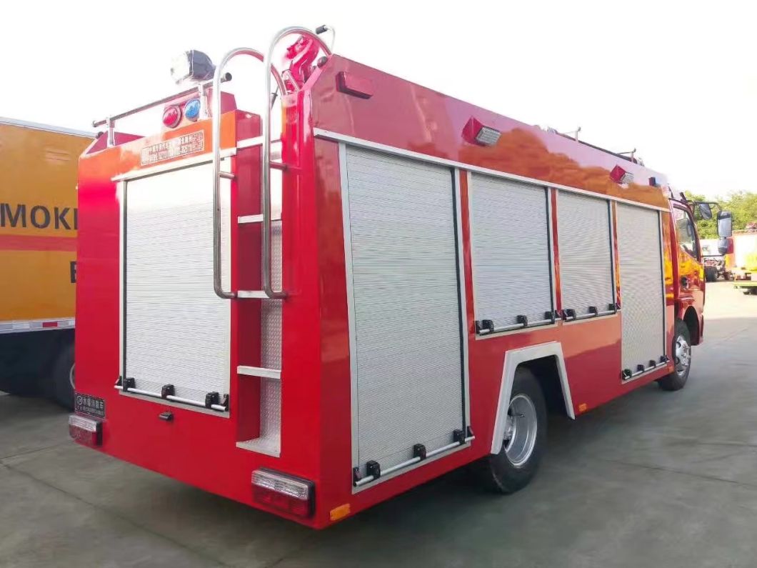 China Professional Supply Water Tank Fire Engine Equipment Foam Fire Truck