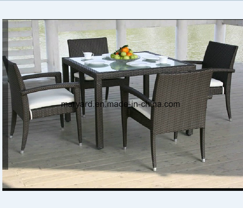 Rattan Dining Table and Chair for Garden