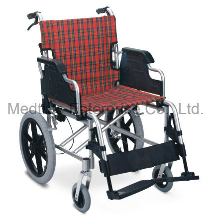 CE/ISO Approved Hot Sale Cheap Medical Aluminum Wheel Chair (MT05030030)