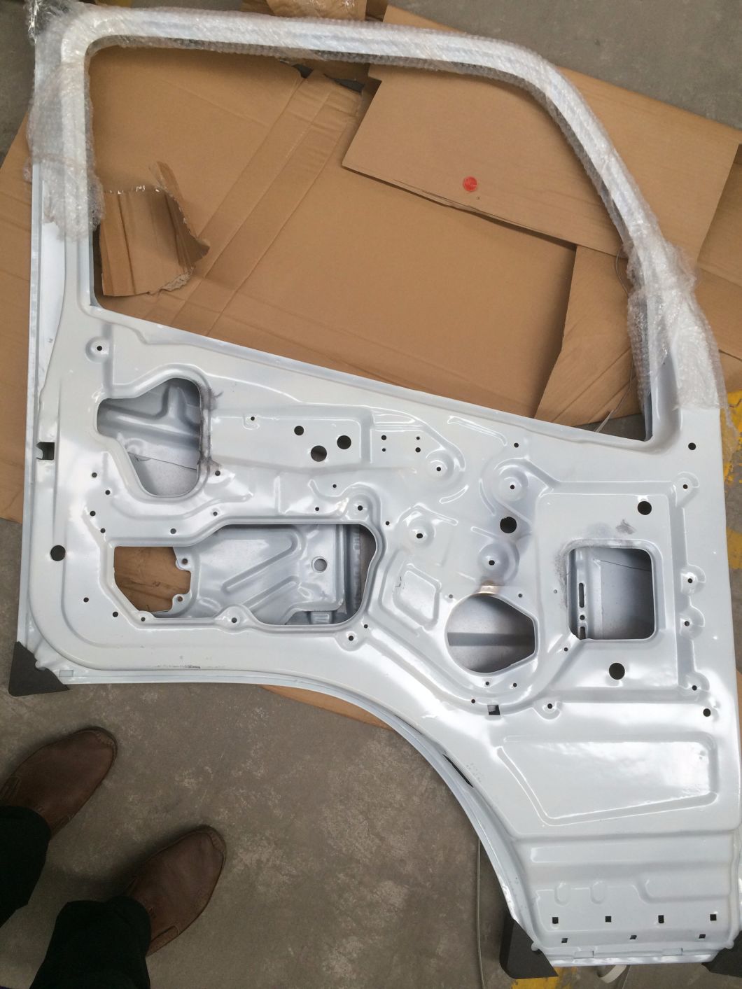 Door Shell for Dongfeng Kavian Light Truck Part No. 61dn15-00120 &61dn15-00119