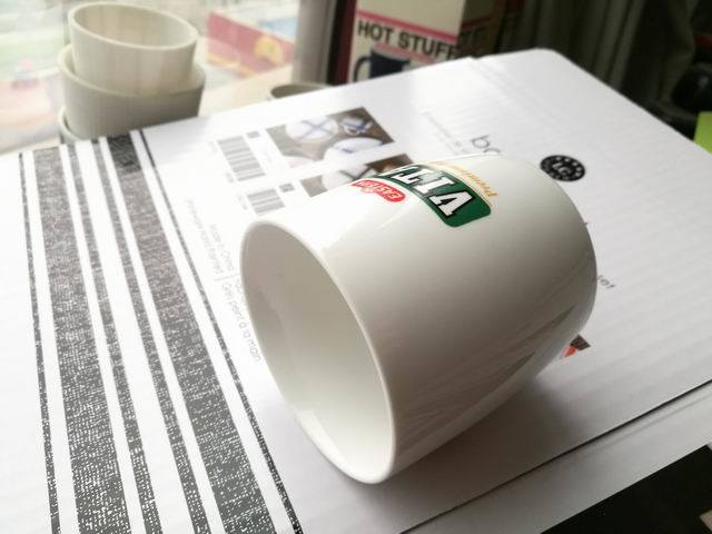 Brilliant White Porcelain Vital Tea Cup with Customized Logo