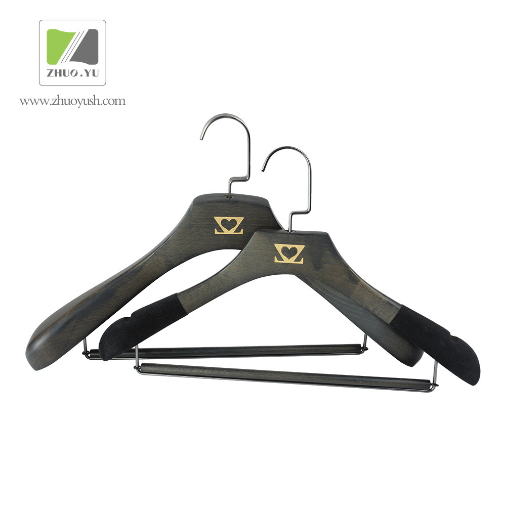 Zhuoyu Custom Wooden Suits Hanger / Men Clothes Hanger
