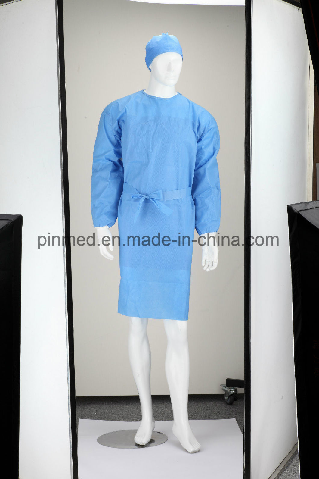 Spunbond Meltdown Spun Bond (SMS) Surgical Gown