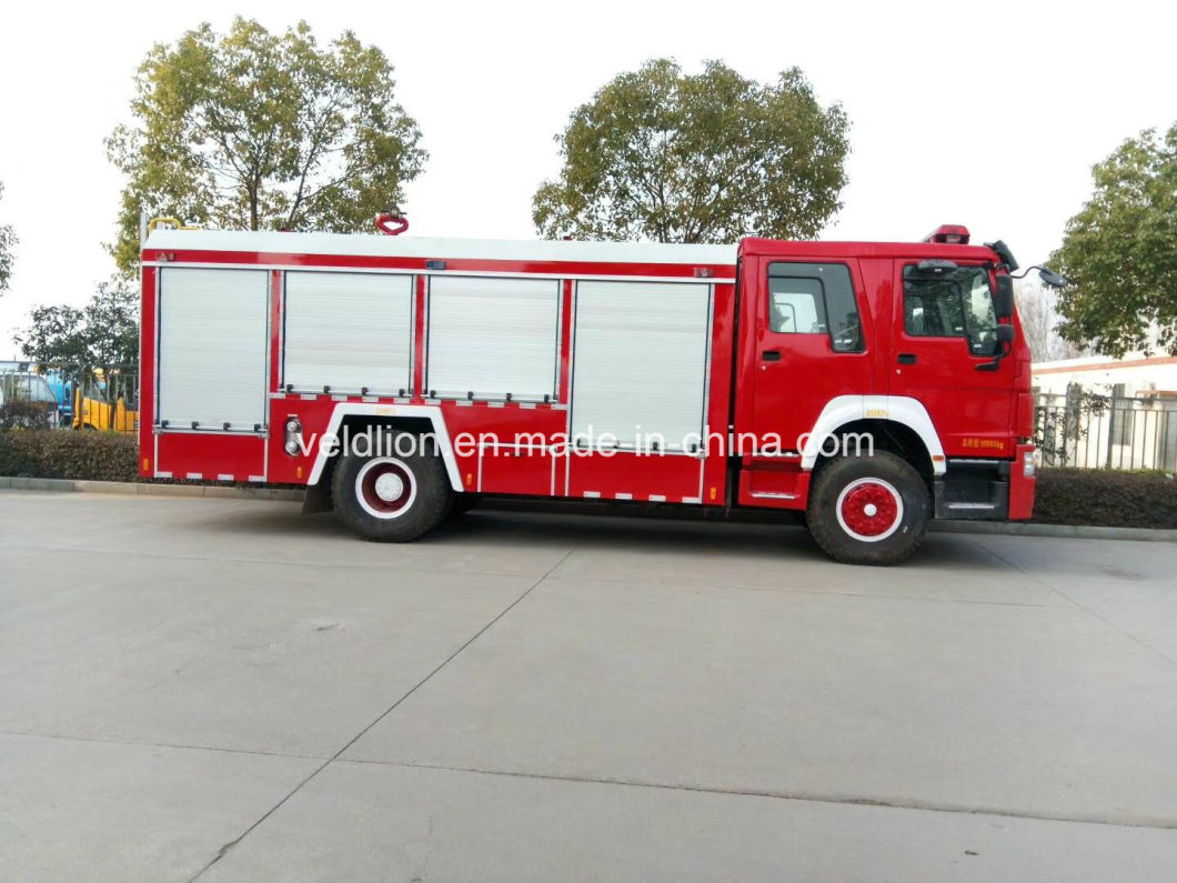 China Manufacturers 4*2 Sinotruk Brand Fire Fighting Truck / Fire Truck for Sale