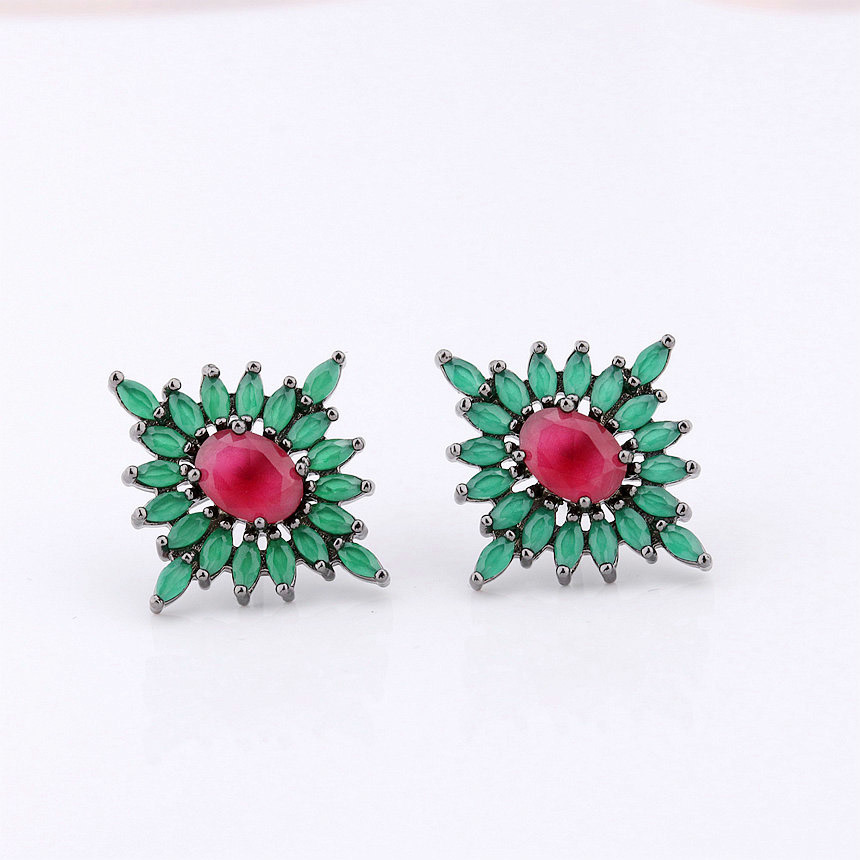 New Design Crystal Stone Jewelry Gold Stud Earrings for Women