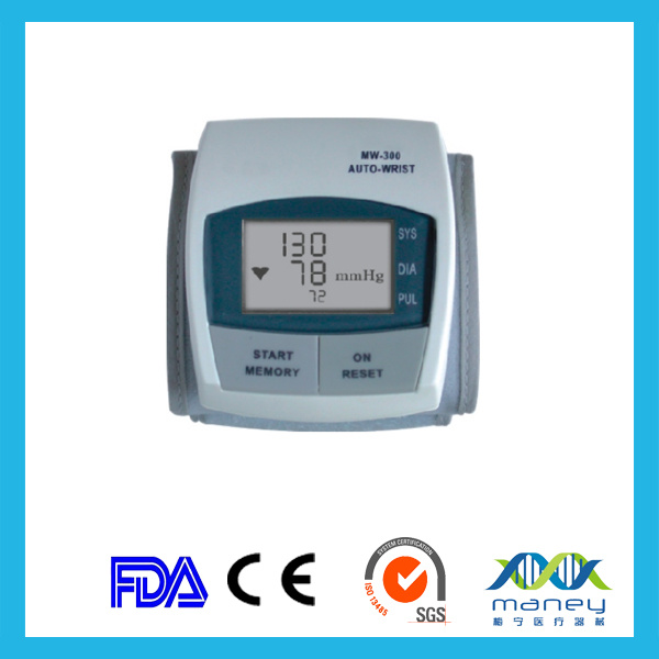 Automatic Wrist Type Blood Pressure Monitor (MN-MW-300A) with Good Price