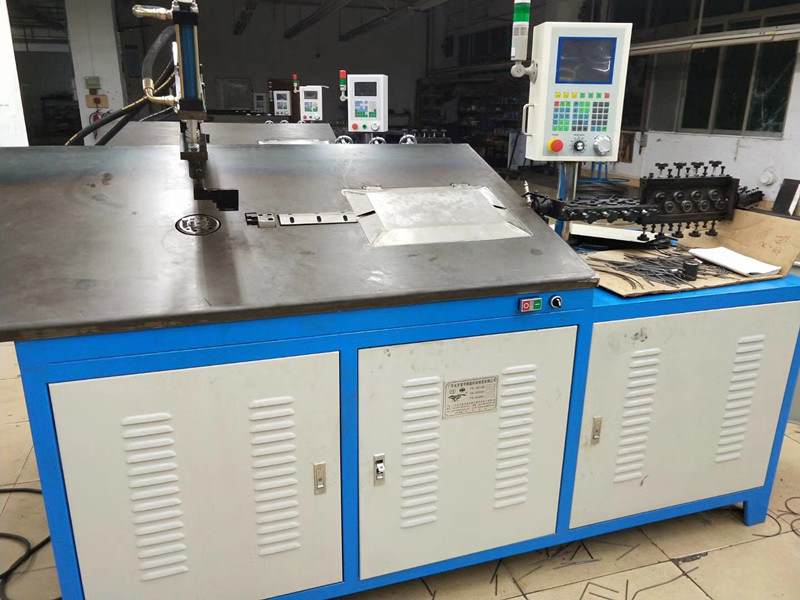 3 Axes 2D CNC Wire Bending Machine for Wire Forming